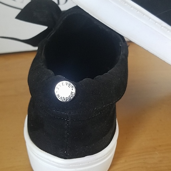 Steve Madden Suede Slip ons Sneakers - Picture 2 of 6